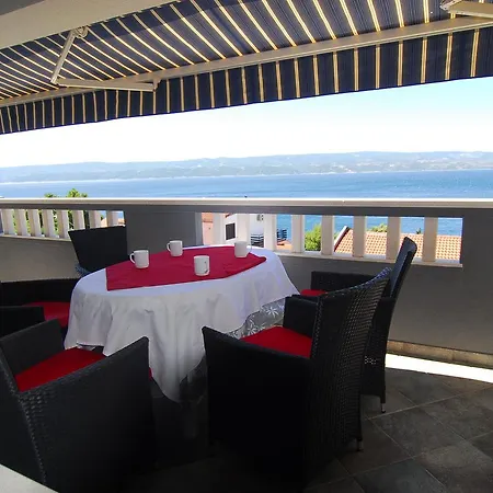 Natalie Apartman Omiš